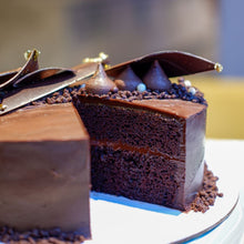 Chocolate Luxe Cake