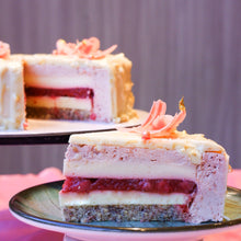 La Fraise Royal Cake